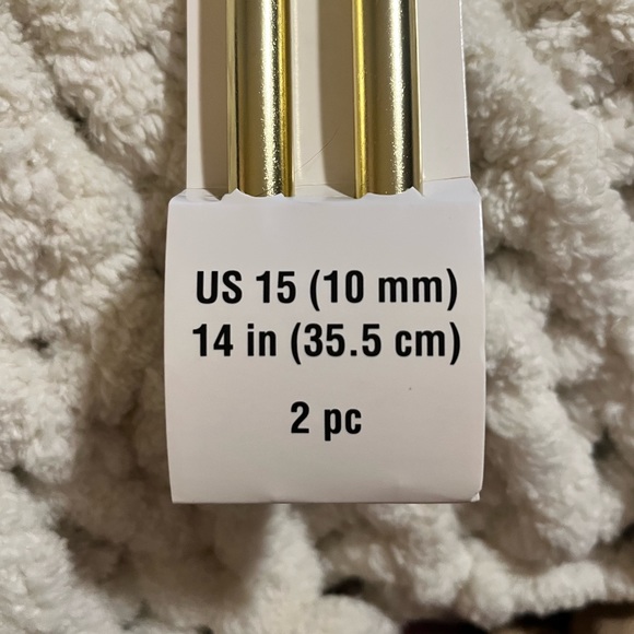 Knitting Needles - Picture 3 of 3